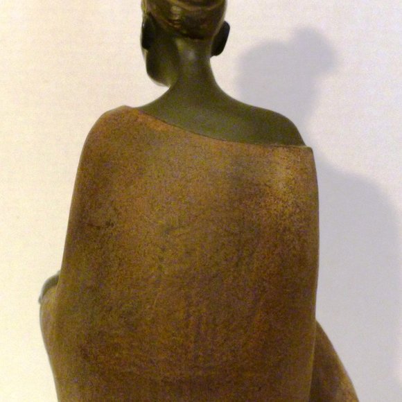 SEYMOUR MANN Handcrafted African Themed Figurine Woman With Pottery - Picture 8 of 15